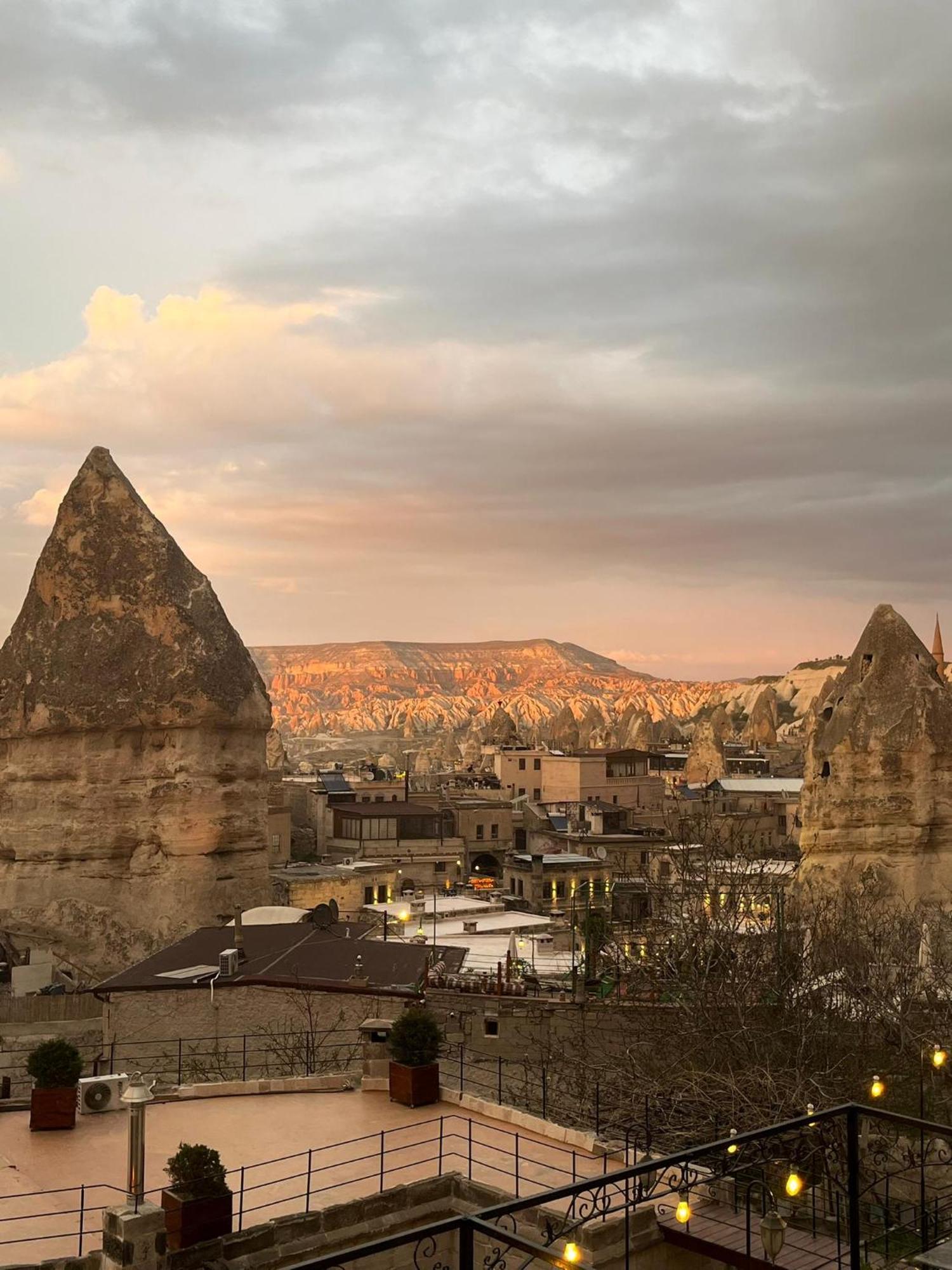 Century Cave Hotel Гореме Экстерьер фото