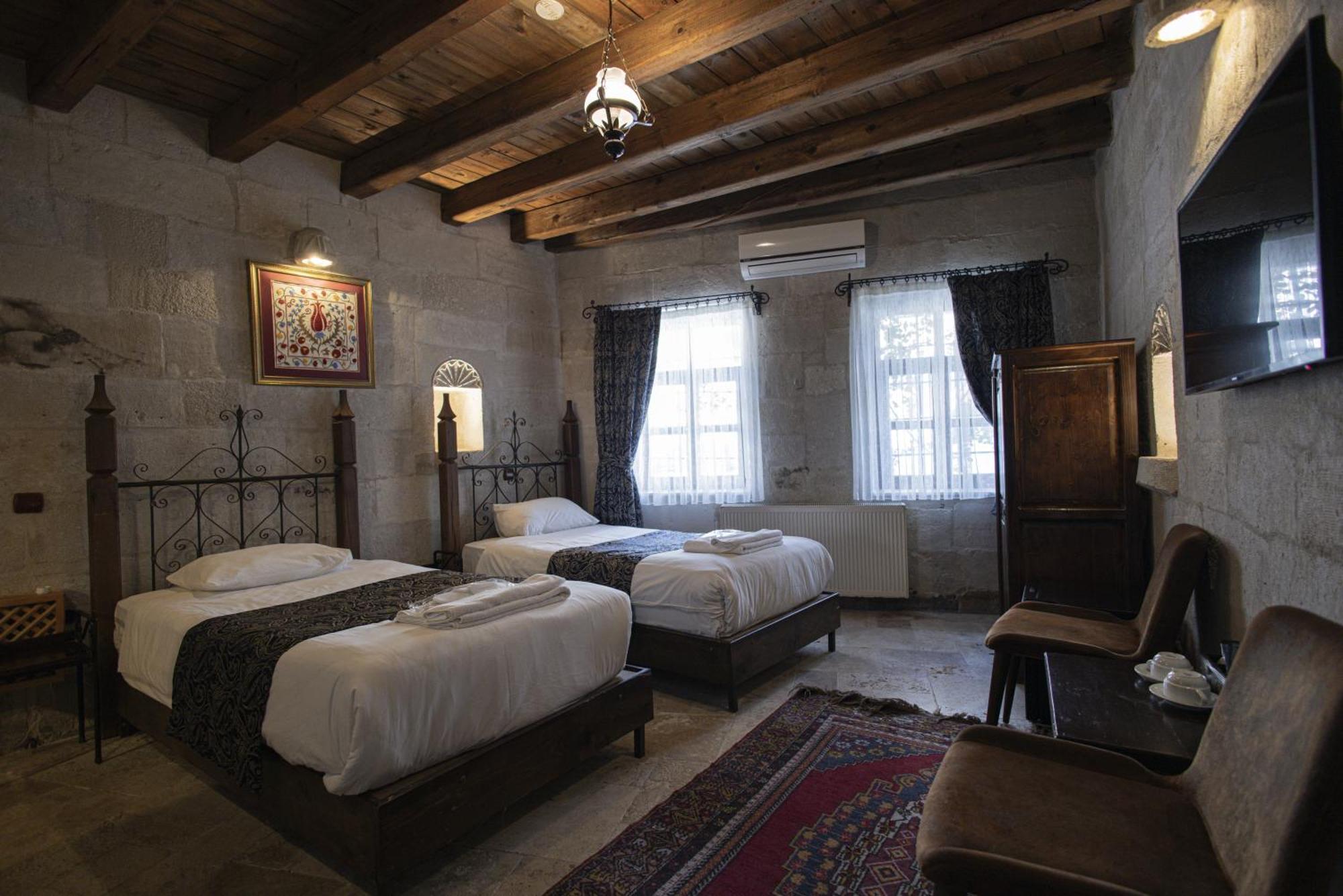 Century Cave Hotel Гореме Экстерьер фото