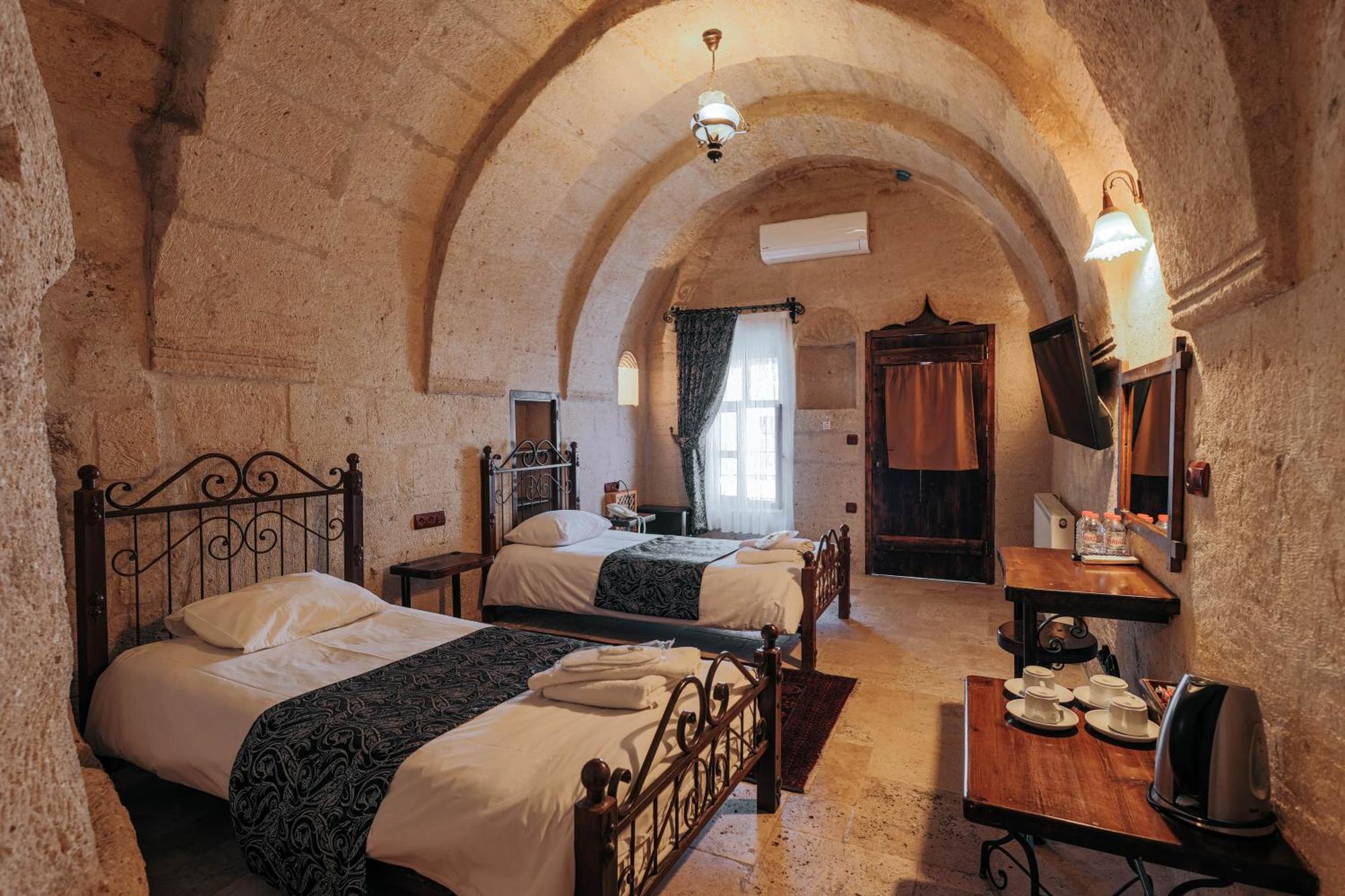 Century Cave Hotel Гореме Экстерьер фото