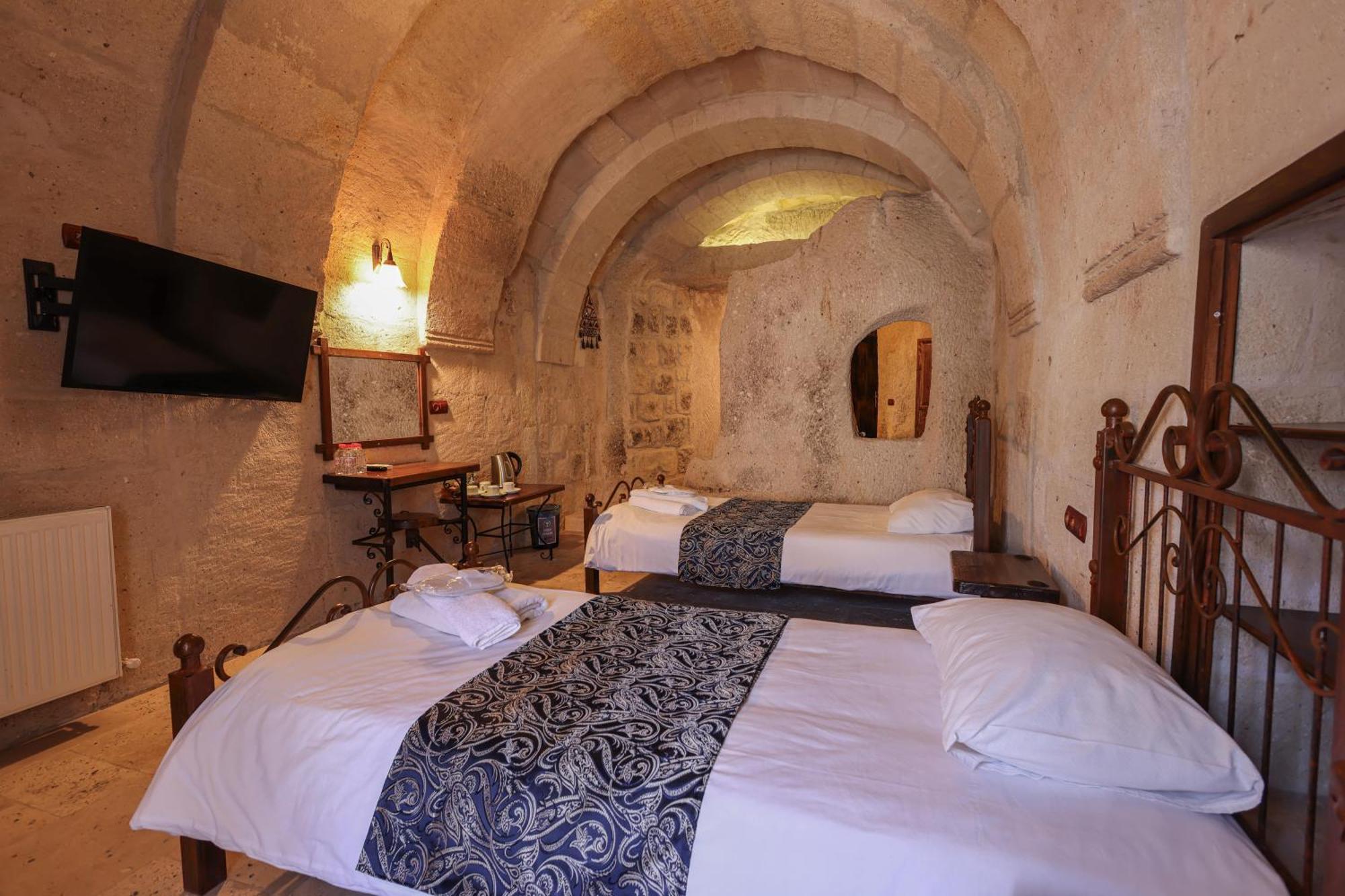 Century Cave Hotel Гореме Экстерьер фото