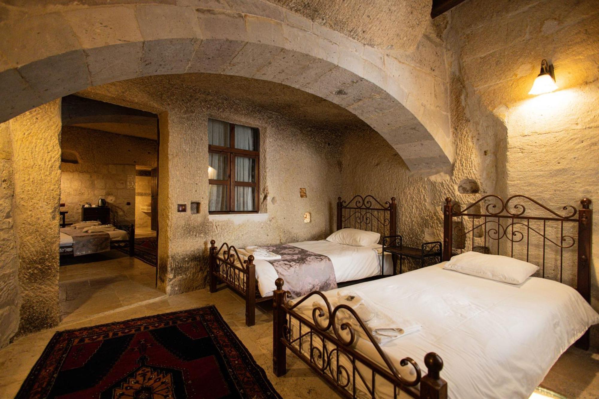 Century Cave Hotel Гореме Экстерьер фото