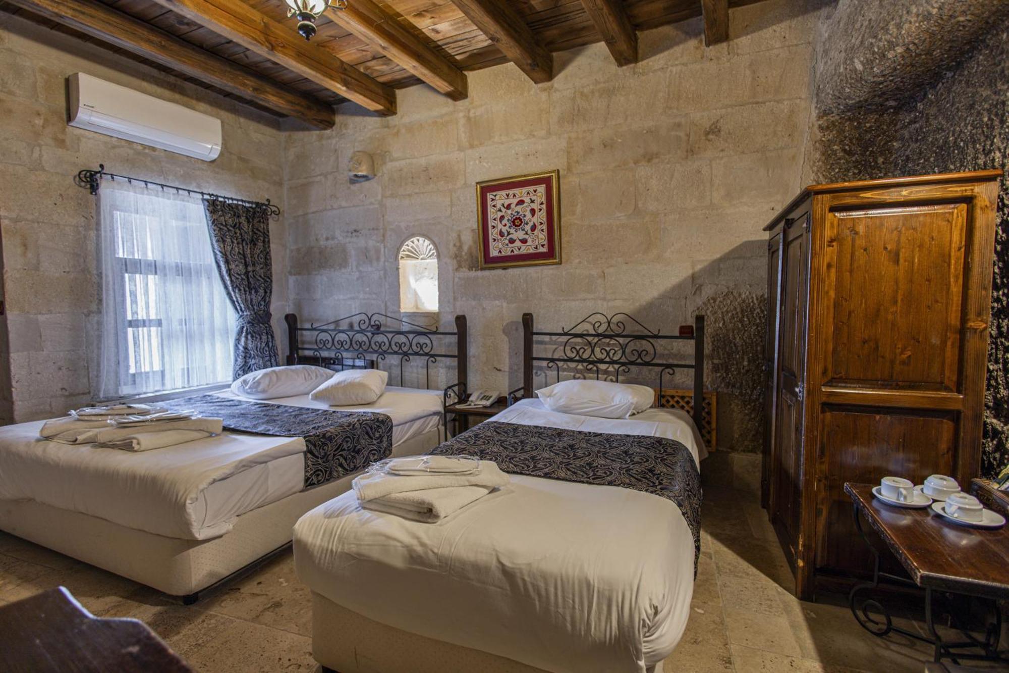 Century Cave Hotel Гореме Экстерьер фото