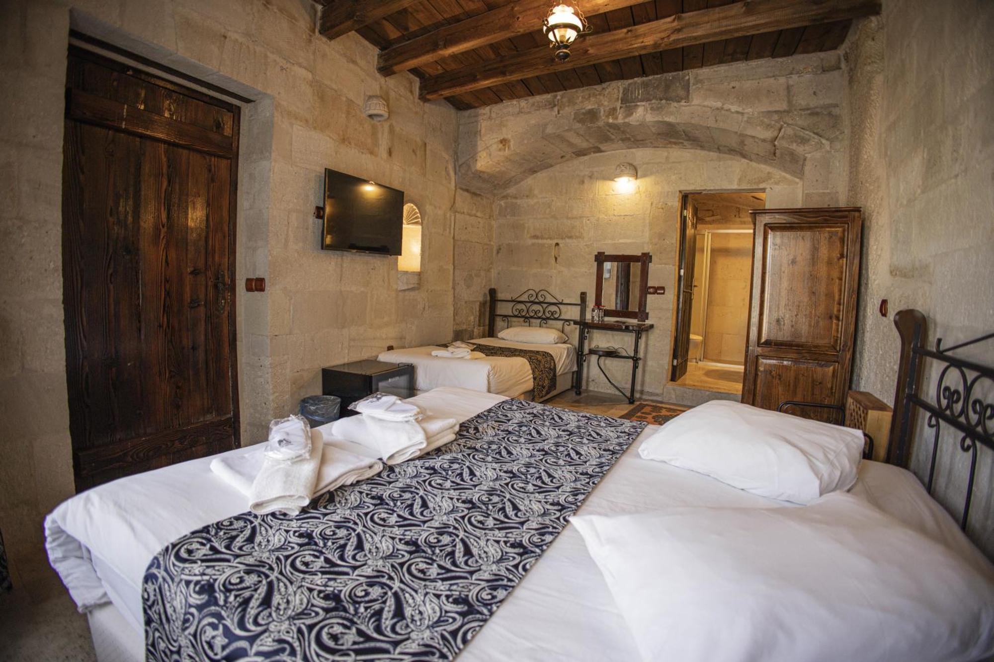Century Cave Hotel Гореме Экстерьер фото