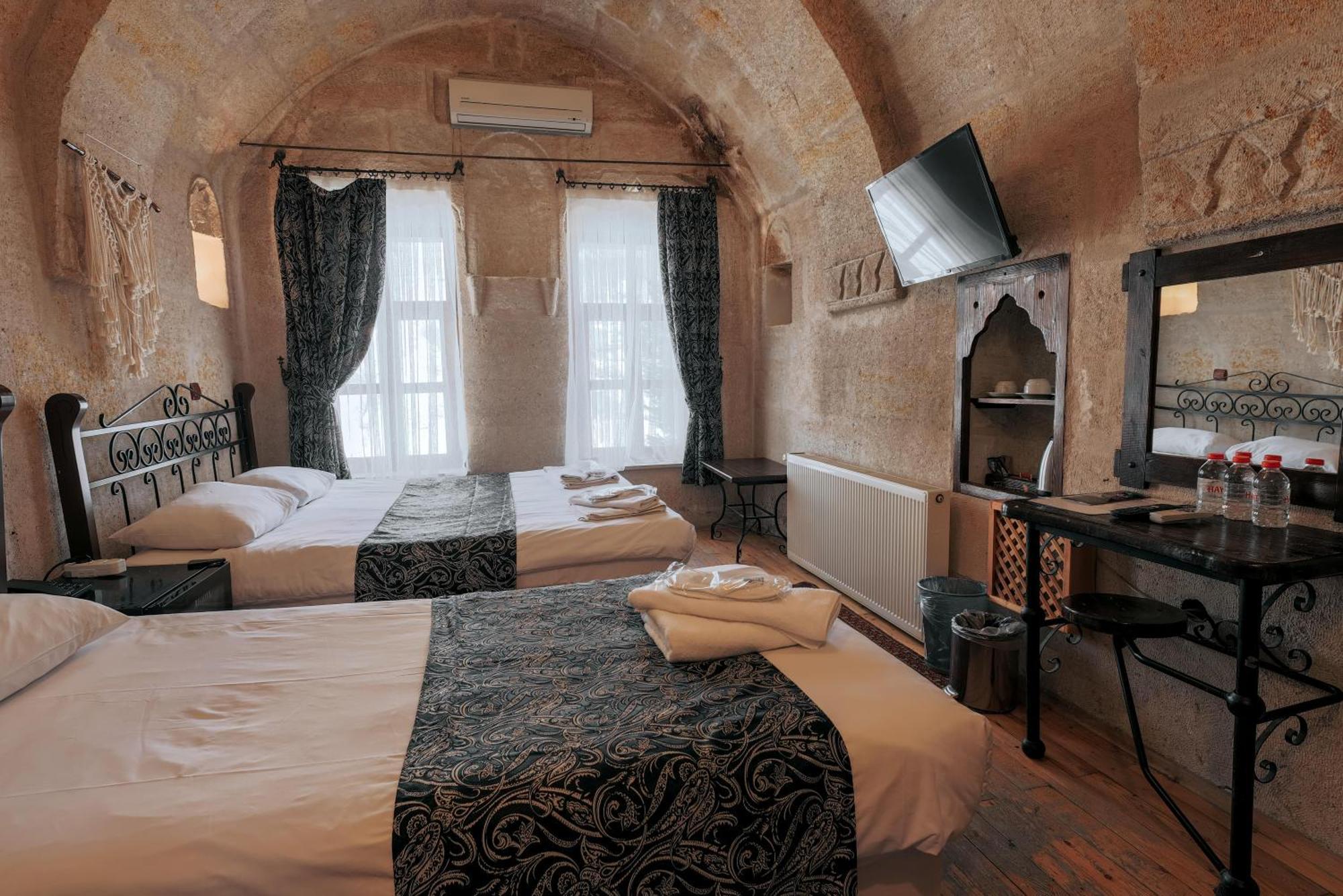 Century Cave Hotel Гореме Экстерьер фото