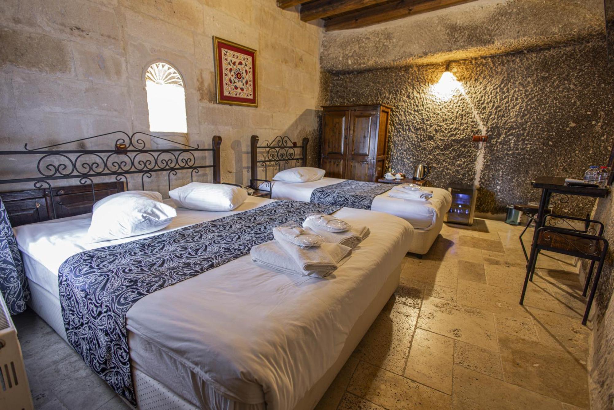 Century Cave Hotel Гореме Экстерьер фото