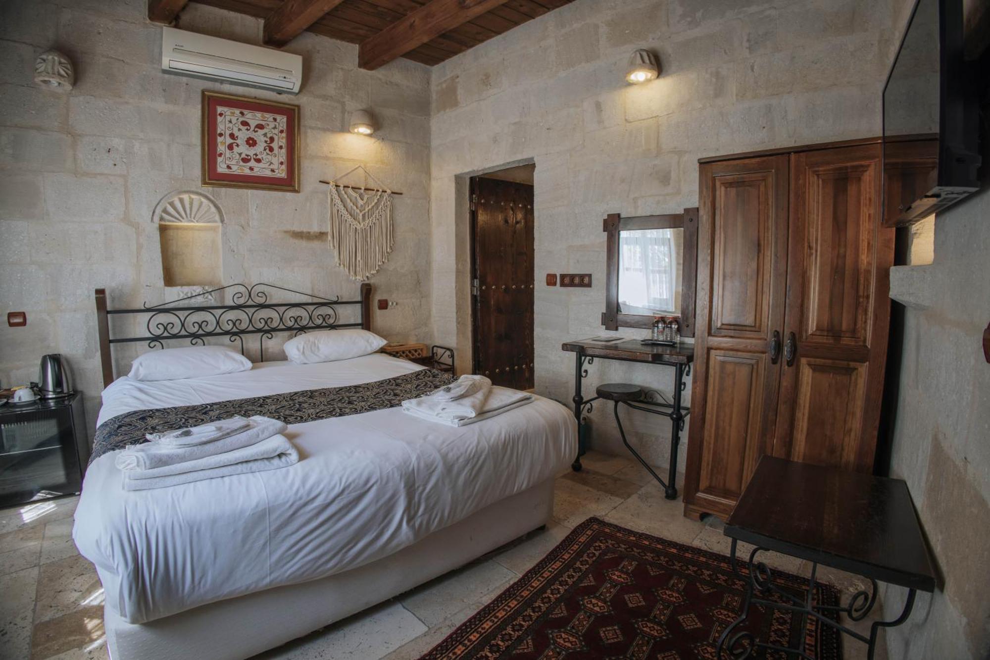 Century Cave Hotel Гореме Экстерьер фото
