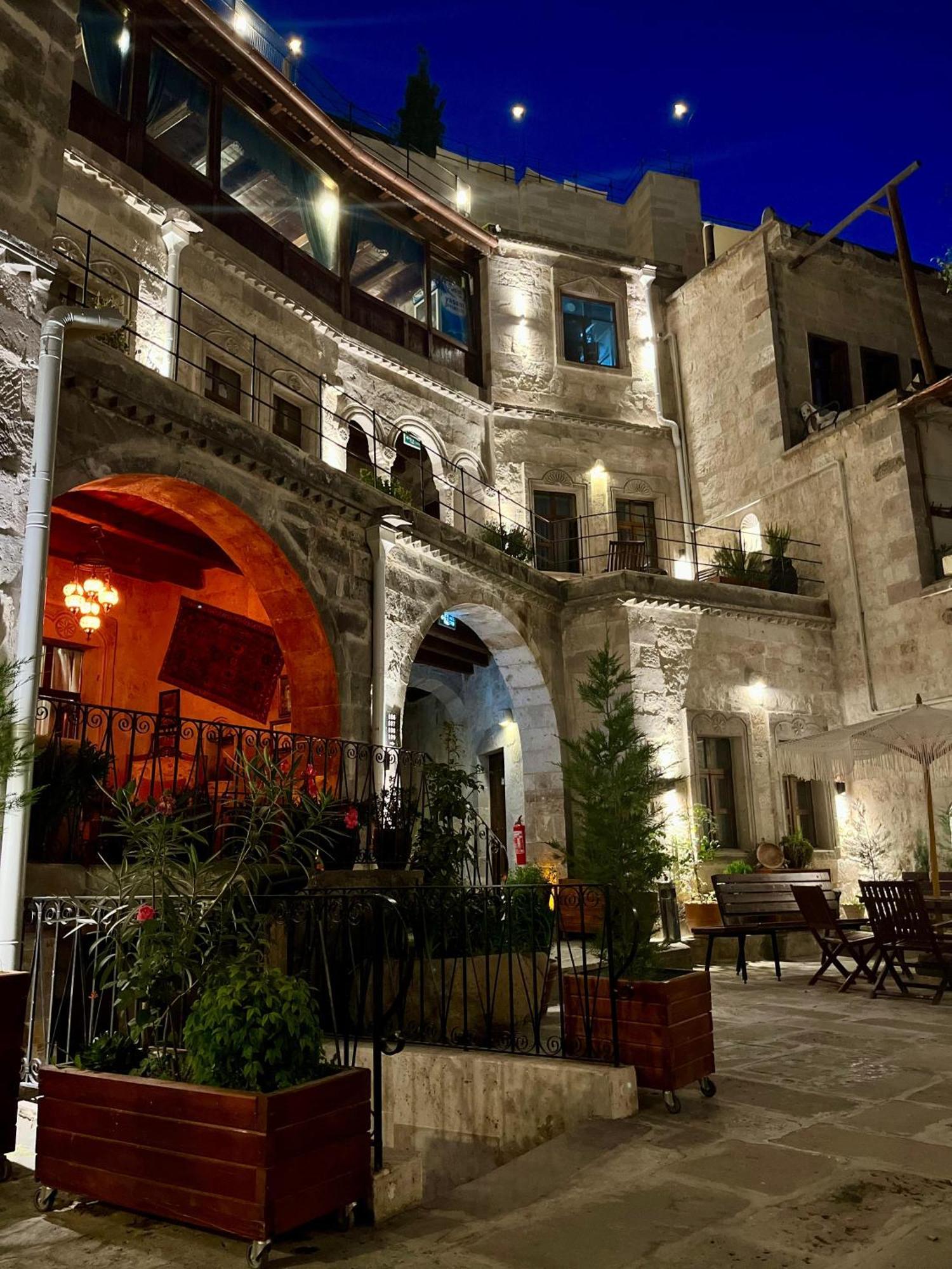 Century Cave Hotel Гореме Экстерьер фото